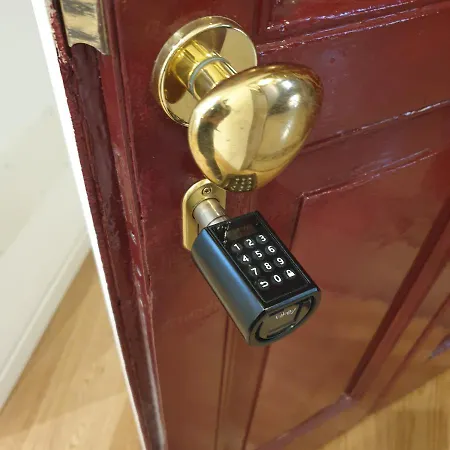 Daire Kibilu - Via Washington *